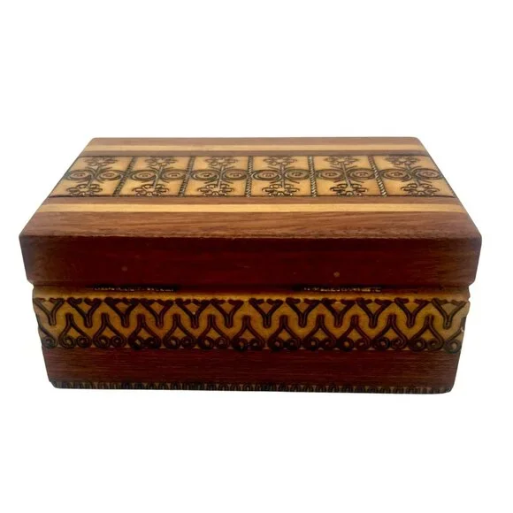 Handcrafted Wooden Polish Folk Art Trinket Jewelry Box Floral Geometric Patterns - Picture 4 of 9